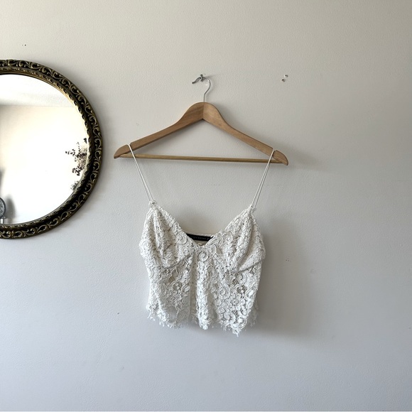 ZARA | Lace Cropped Blouse - Picture 3 of 4